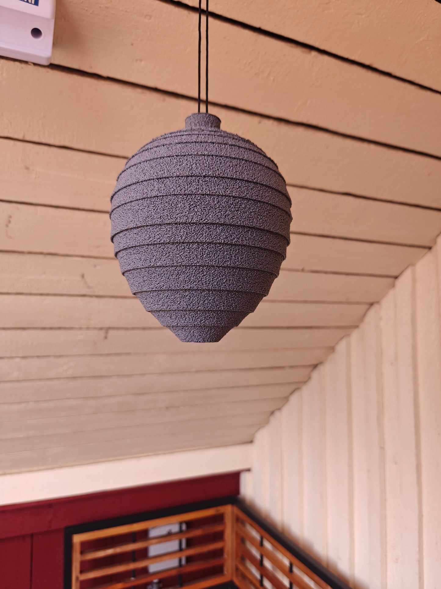 3D-teksturoitu Valeampiaispesä – Luonnollinen suoja
