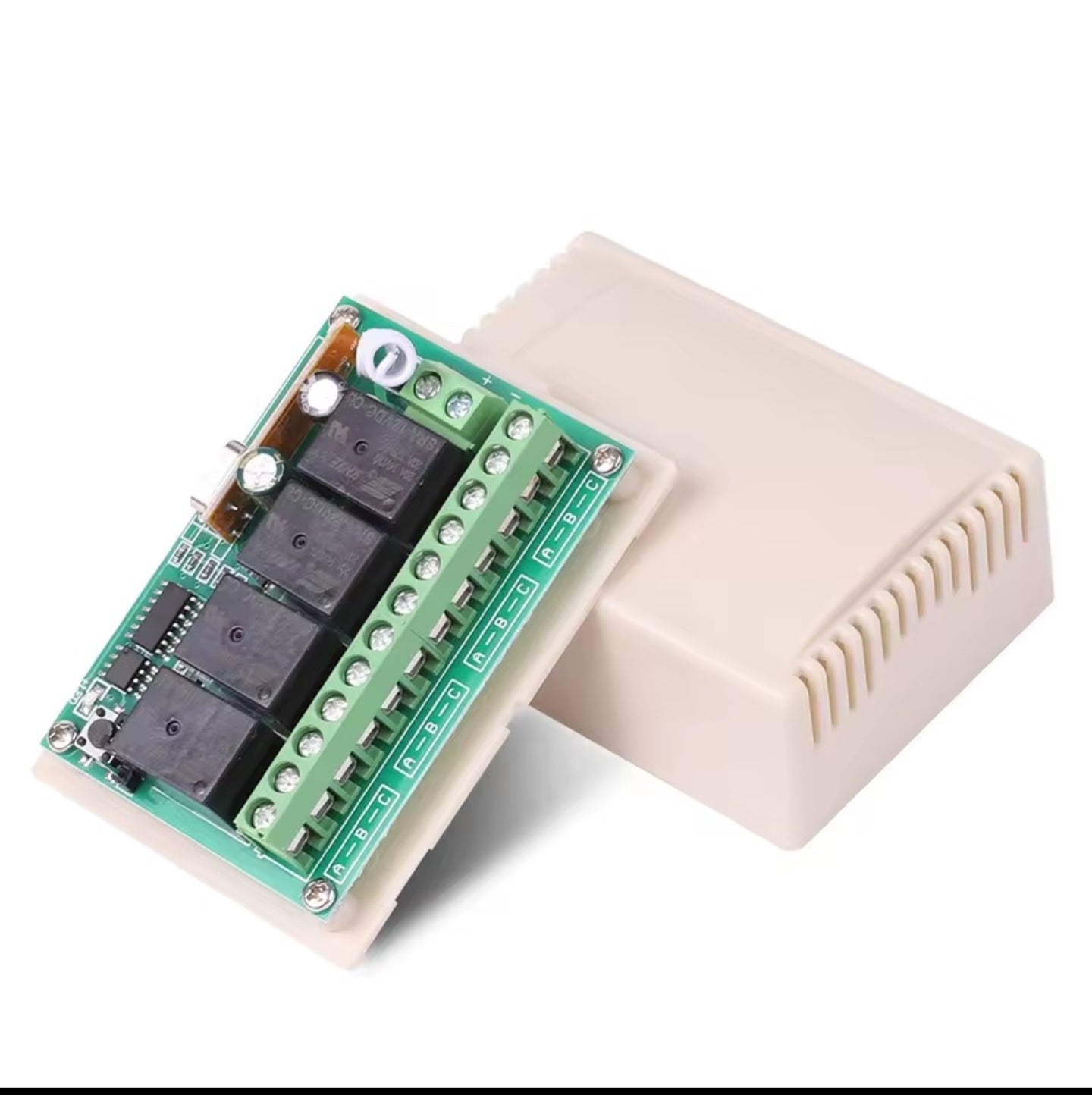 Älykäs 4-kanavainen langaton kauko-ohjattava rele (433 MHz, 12V DC)
